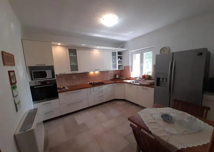 Jaz Apartman *